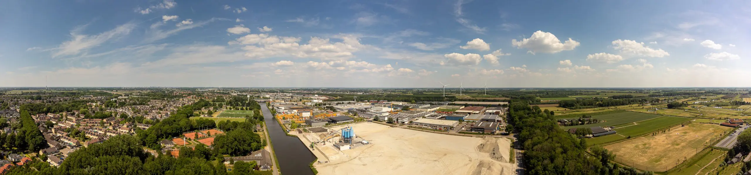 Dronebeeld bedrijventerrein Vianen